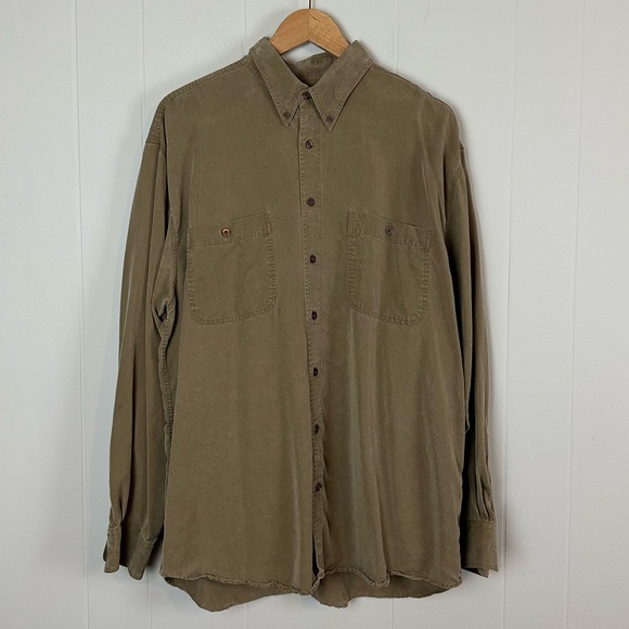 Tencel tan long sleeve button down shirt
100% tencel - Picture 1 of 8